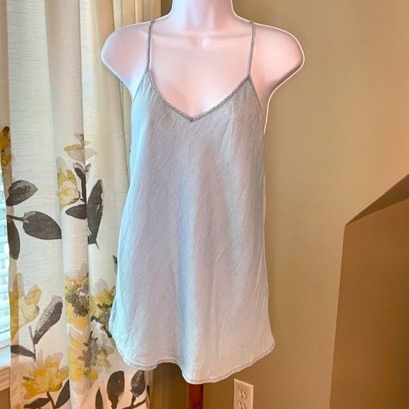 𝅺nwot Chambray Cross-Back Tank Size M - Picture 1 of 4